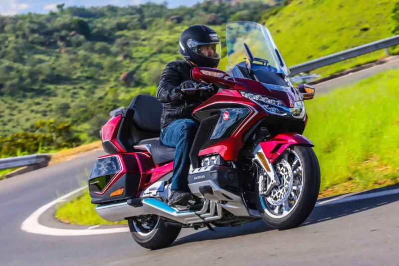 Honda GL 1800 Gold Wing Tour 2023 (1)